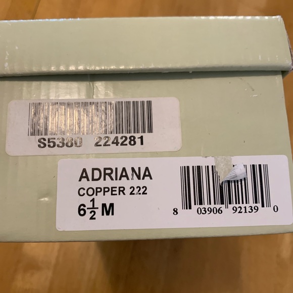 New MATISSE Adriana Copper Shimmer Floral Flats SHOES size 6.5 NIB - Picture 7 of 8